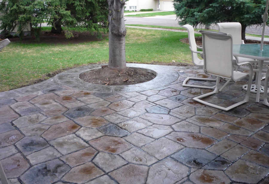 random stone patio pattern